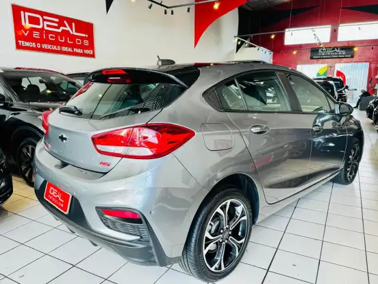 CHEVROLET-CRUZE-2022
