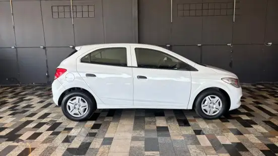 CHEVROLET-ONIX-2016