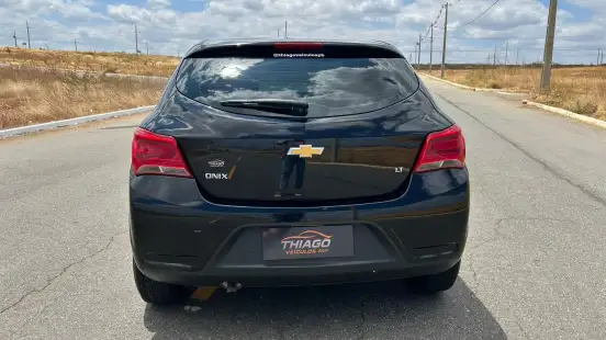 CHEVROLET-ONIX-1.0 MPFI LT 8V FLEX 4P MANUAL CHEVROLET-ONIX-2019