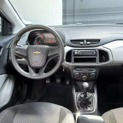 CHEVROLET-ONIX-2018