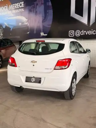 CHEVROLET-ONIX-1.4 MPFI LT 8V FLEX 4P MANUAL CHEVROLET-ONIX-2016