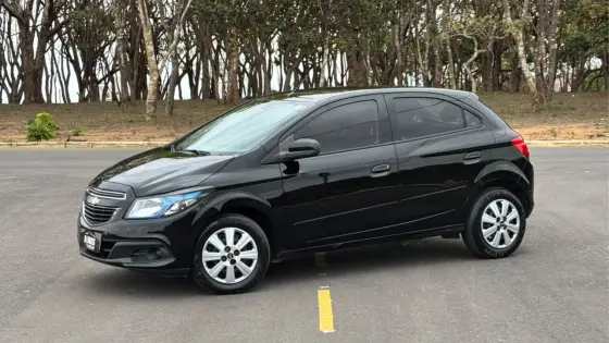 CHEVROLET ONIX 1.4 MPFI LT 8V FLEX 4P MANUAL
