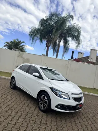 CHEVROLET ONIX 1.4 MPFI LTZ 8V FLEX 4P MANUAL