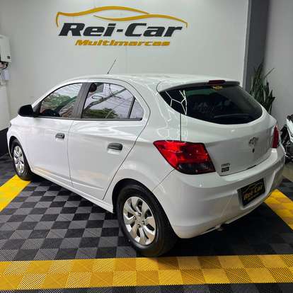 CHEVROLET-ONIX-2019