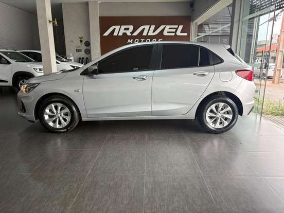 CHEVROLET-ONIX-2020