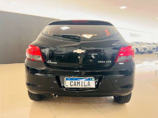 CHEVROLET-ONIX-2016