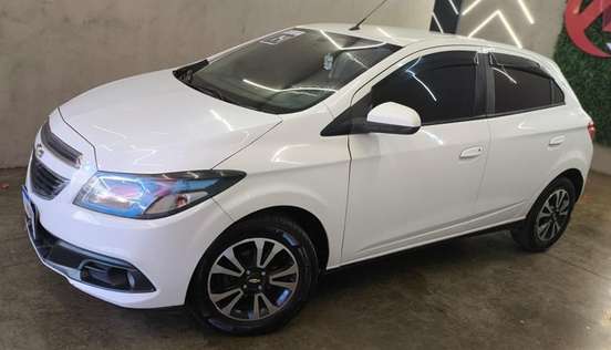 CHEVROLET-ONIX-1.4 MPFI LTZ 8V FLEX 4P MANUAL CHEVROLET-ONIX-2013
