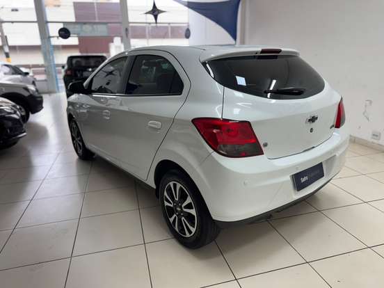 CHEVROLET-ONIX-2013
