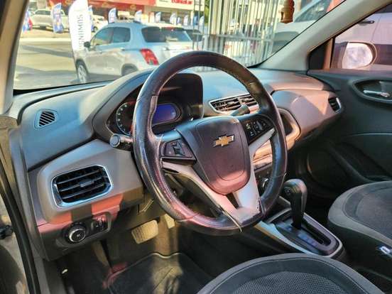 CHEVROLET-PRISMA-2014