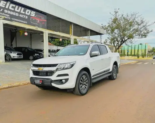 CHEVROLET S10 2.8 HIGH COUNTRY 4X4 CD 16V TURBO DIESEL 4P AUTOMÁTICO CHEVROLET S10 2.8 HIGH COUNTRY 4X4 CD 16V TURBO DIESEL 4P AUTOMÁTICO