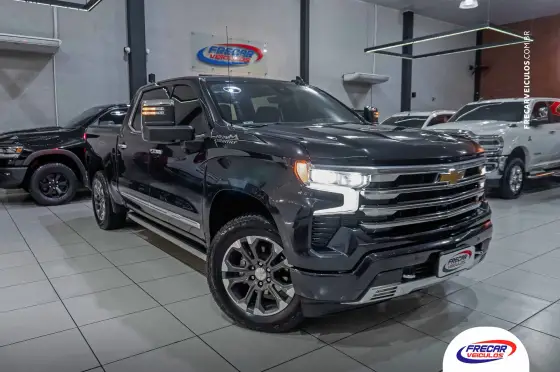 CHEVROLET SILVERADO 5.3 V8 GASOLINA 1500 HIGH COUNTRY 4X4 AUTOMÁTICO