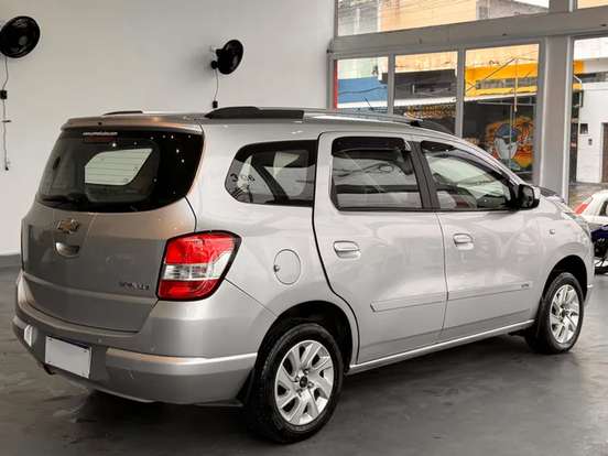 CHEVROLET-SPIN-2014
