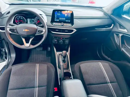 CHEVROLET-TRACKER-2024