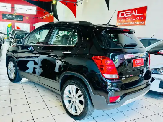 CHEVROLET-TRACKER-2019