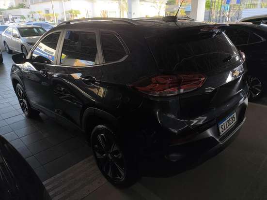 CHEVROLET-TRACKER-2023