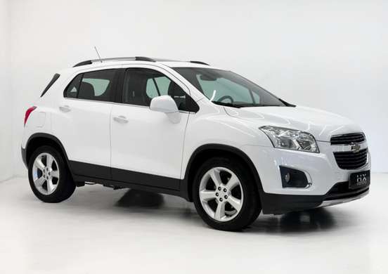 CHEVROLET-TRACKER-2015