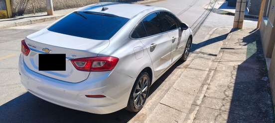 CHEVROLET-CRUZE-2017