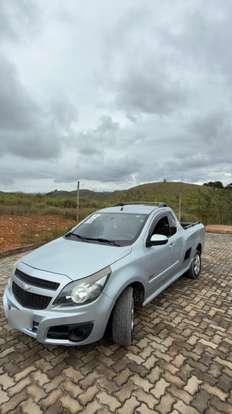 CHEVROLET-MONTANA-2012