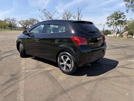 CHEVROLET-ONIX-1.4 MPFI LTZ 8V FLEX 4P AUTOMÁTICO CHEVROLET-ONIX-2017