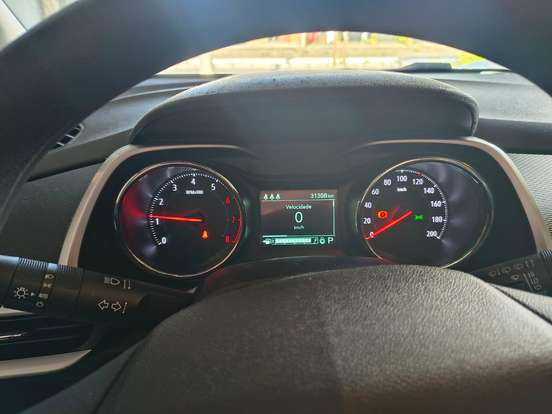 CHEVROLET-TRACKER-2023