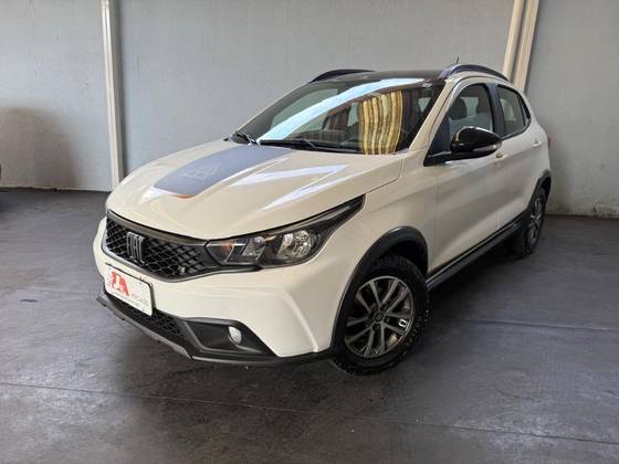 FIAT ARGO 1.3 FIREFLY FLEX TREKKING MANUAL