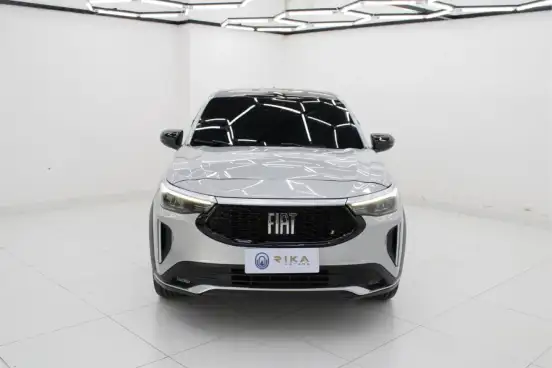 FIAT-FASTBACK-2024