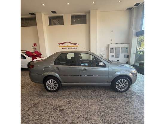 FIAT-SIENA-1.6 MPI ESSENCE 16V FLEX 4P AUTOMATIZADO FIAT-SIENA-2011