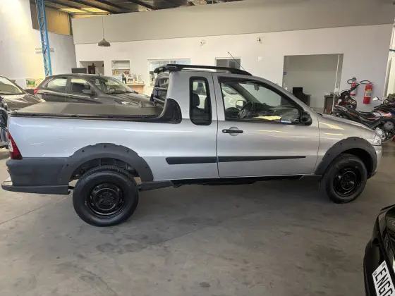 FIAT STRADA 1.4 MPI WORKING CE 8V FLEX 2P MANUAL FIAT STRADA 1.4 MPI WORKING CE 8V FLEX 2P MANUAL