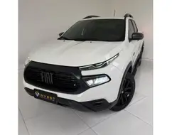 FIAT TORO 2.0 16V TURBO DIESEL ULTRA 4WD AT9 FIAT TORO 2.0 16V TURBO DIESEL ULTRA 4WD AT9