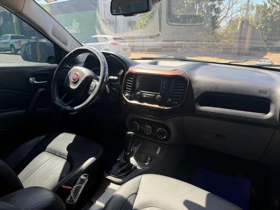 FIAT-TORO-2016
