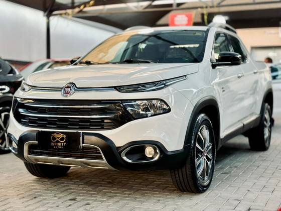 FIAT TORO 2.0 16V TURBO DIESEL VOLCANO 4WD AT9