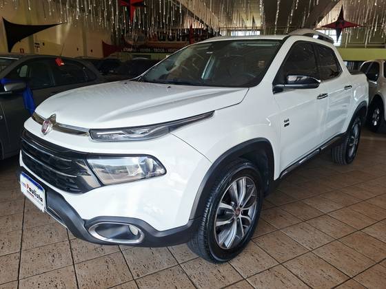 FIAT TORO 2.0 16V TURBO DIESEL VOLCANO 4WD AT9