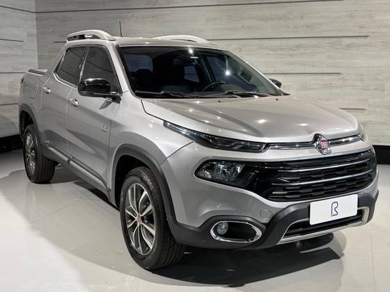 FIAT TORO 2.0 16V TURBO DIESEL VOLCANO 4WD AT9
