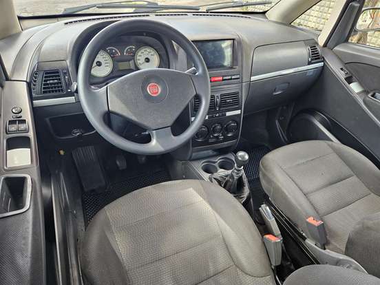 FIAT-IDEA-2010