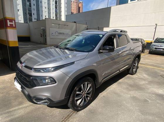 FIAT TORO 2.0 16V TURBO DIESEL VOLCANO 4WD AT9