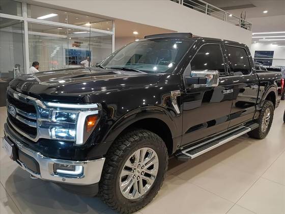 FORD F-150 5.0 V8 GASOLINA CD LARIAT FX4 AUTOMÁTICO