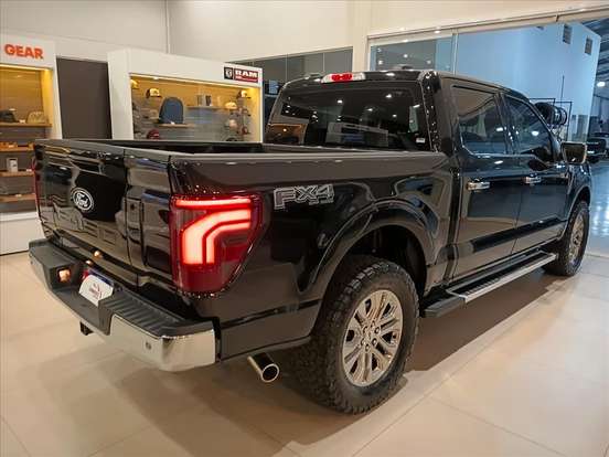 FORD-F-150-5.0 V8 GASOLINA CD LARIAT FX4 AUTOMÁTICO FORD-F-150-2024