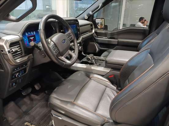 FORD-F-150-5.0 V8 GASOLINA CD LARIAT FX4 AUTOMÁTICO FORD-F-150-2024