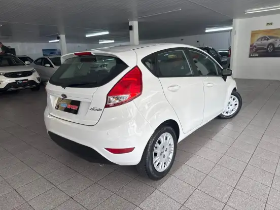 FORD-FIESTA-2016