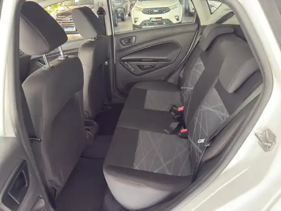 FORD-FIESTA-2016