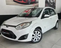 FORD FIESTA 1.6 ROCAM HATCH 8V FLEX 4P MANUAL FORD FIESTA 1.6 ROCAM HATCH 8V FLEX 4P MANUAL