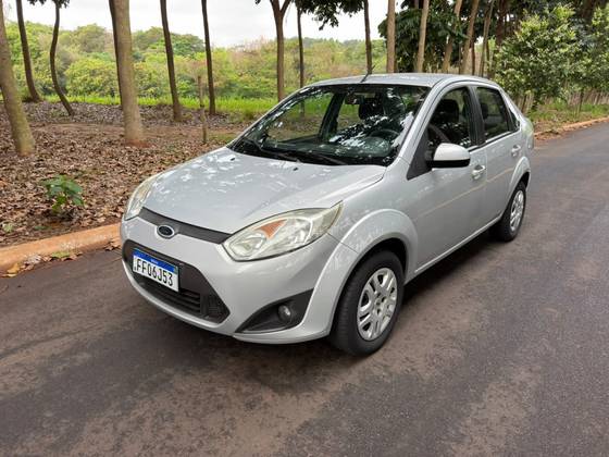 FORD FIESTA 1.6 MPI SEDAN 8V FLEX 4P MANUAL