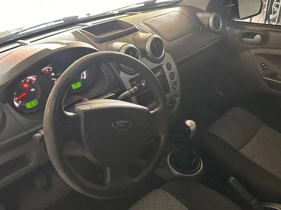 FORD-FIESTA-2013