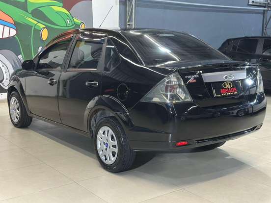 FORD-FIESTA-2010