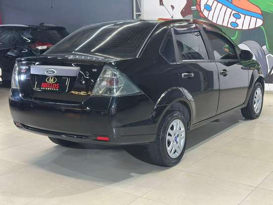 FORD-FIESTA-2010