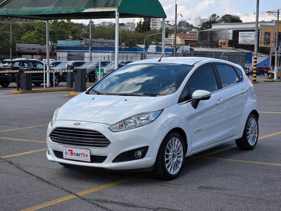 FORD FIESTA 1.6 TITANIUM HATCH 16V FLEX 4P POWERSHIFT