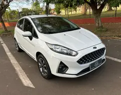 FORD FIESTA 1.6 TI-VCT FLEX SE PLUS POWERSHIFT FORD FIESTA 1.6 TI-VCT FLEX SE PLUS POWERSHIFT