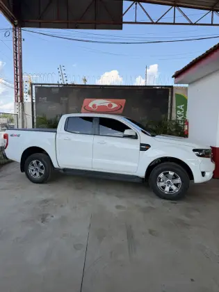 FORD RANGER 2.2 XLS 4X4 CD 16V DIESEL 4P AUTOMÁTICO
