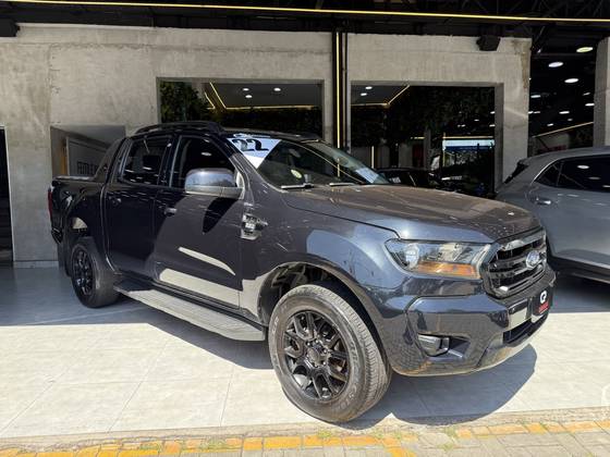 FORD RANGER 2.2 BLACK 4X2 CD 16V DIESEL 4P AUTOMÁTICO