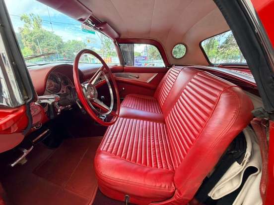 FORD-THUNDERBIRD-1957